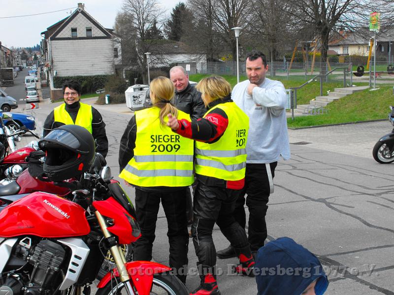 Saisoneroeffnungsfahrt 2010 - 004.jpg